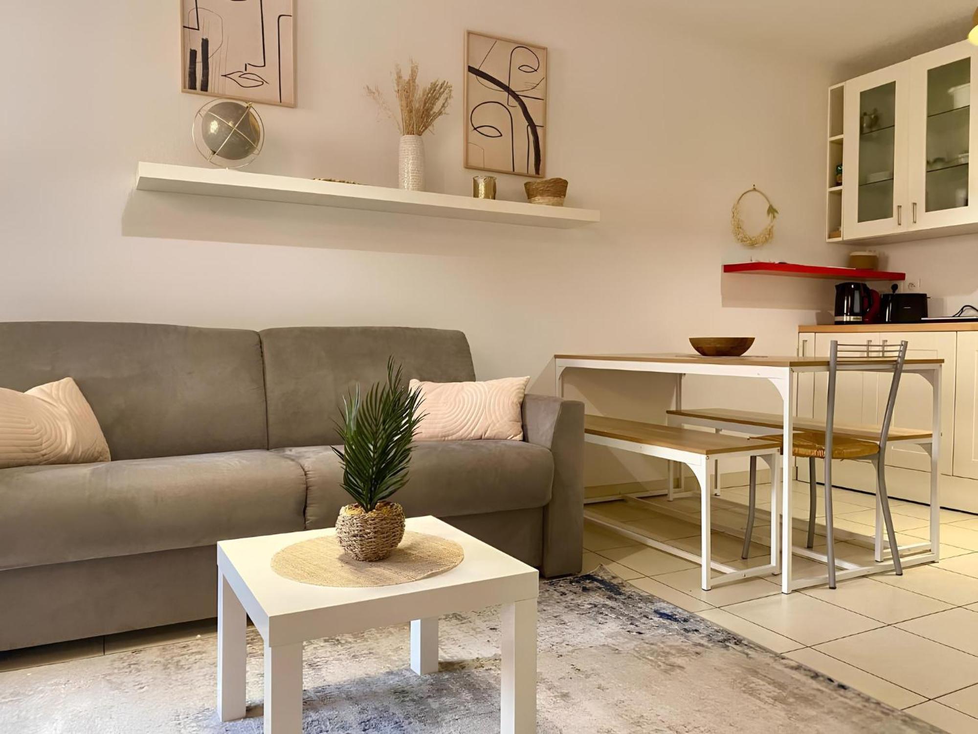 Apartamento "L'Alhambra" Proche Gare Et Centre Menton Exterior foto