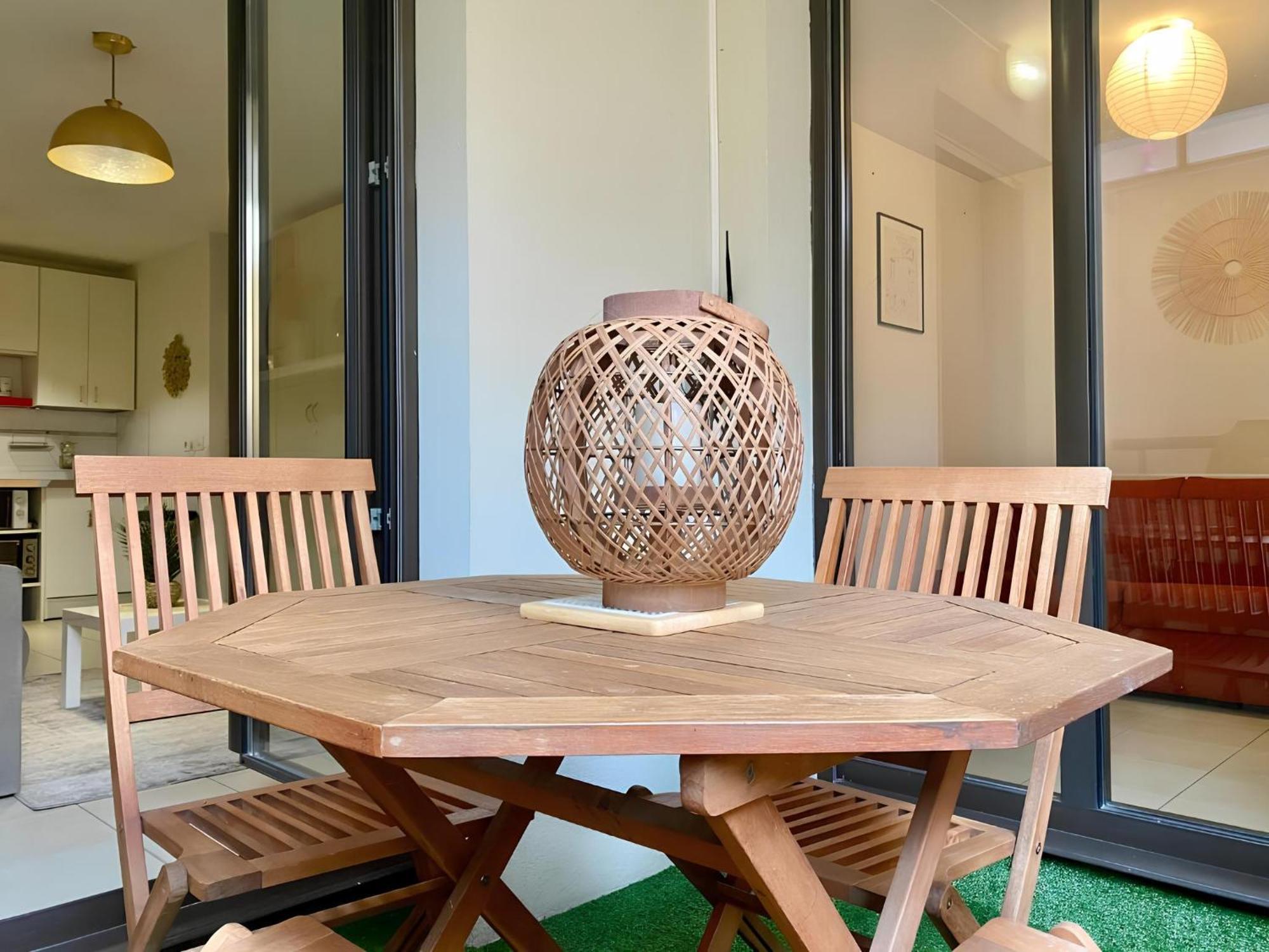 Apartamento "L'Alhambra" Proche Gare Et Centre Menton Exterior foto